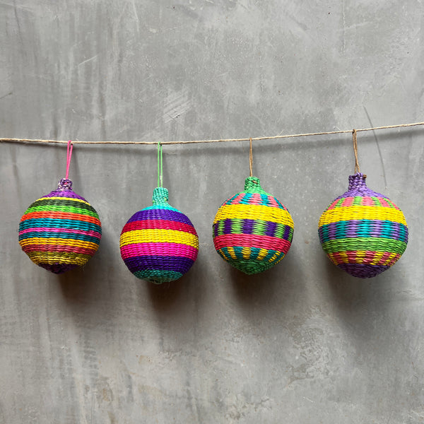 Conjunto: 4 Bolas Colombianas P