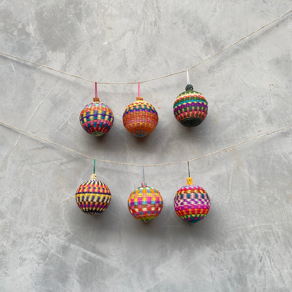 Conjunto: 6 Bolas Colombianas M
