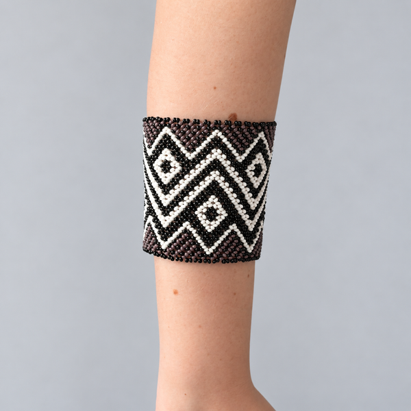 Pulseira Kamayurá – Arte Ancestral do Xingu