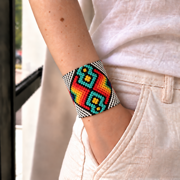 Pulseira Kamayurá – Arte Ancestral do Xingu