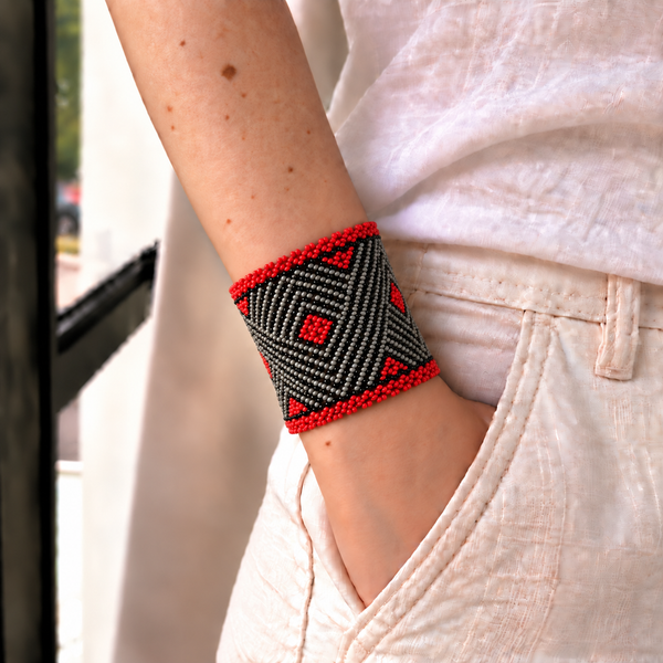 Pulseira Kamayurá – Arte Ancestral do Xingu