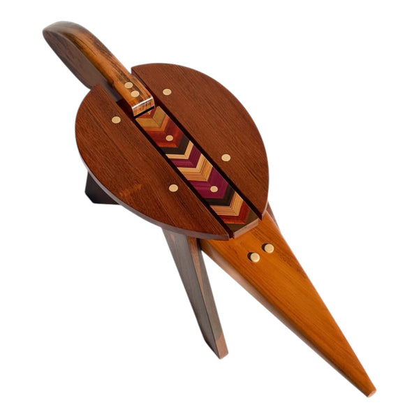 Banco de Madeira De Tamandua