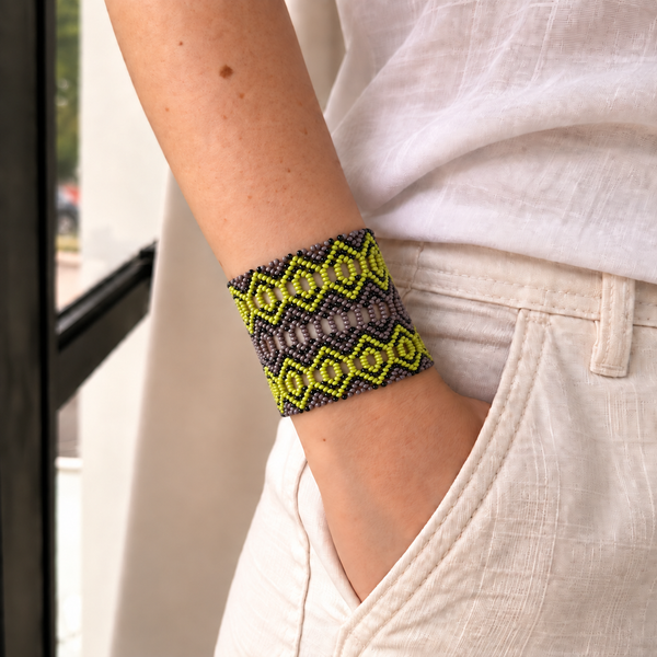 Pulseira Kamayurá – Arte Ancestral do Xingu