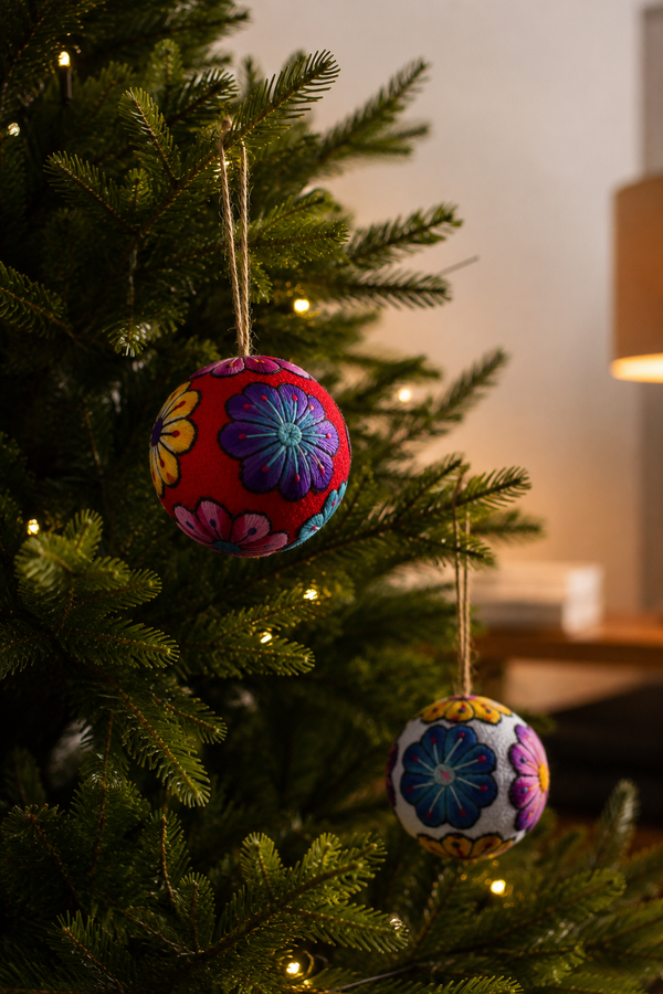 Bola de Natal Bordada de Ayacucho