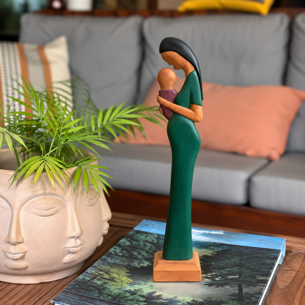 Escultura Beijo de Mãe - Mestre Elias José