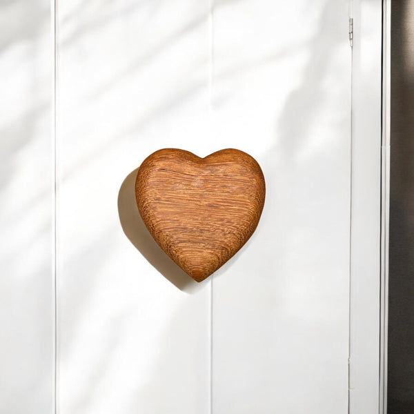 Gancho coração de madeira