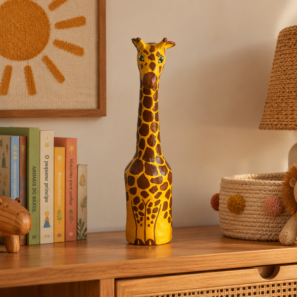 Escultura Girafa de Papel Machê