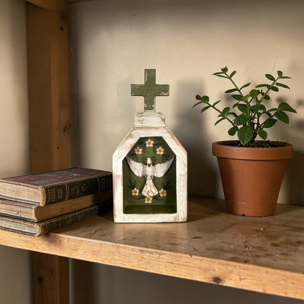 Mini Oratório com Divino de Madeira