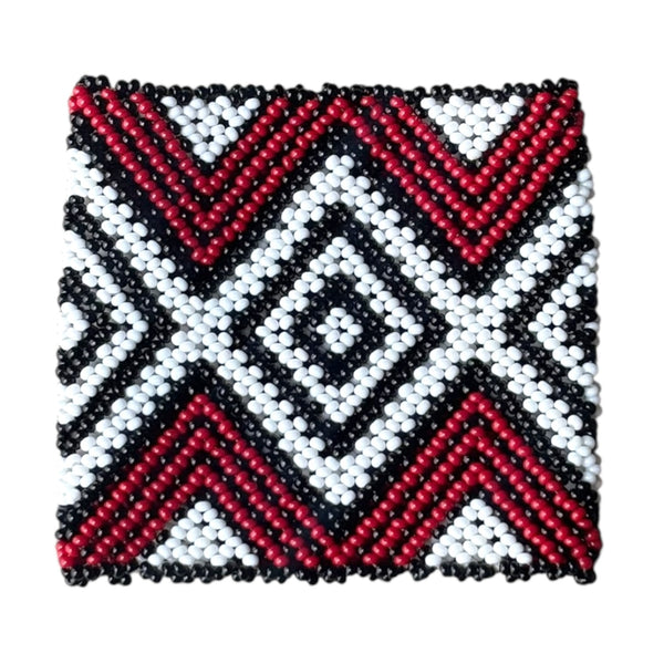 Pulseira Kamayurá – Arte Ancestral em Miçangas