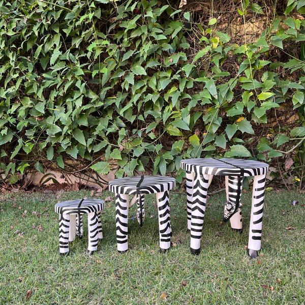 Banco Decorativo de Madeira Zebra M