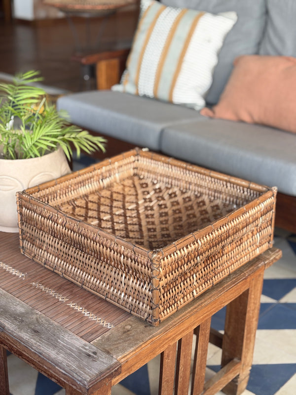 Cesta Quadrada do Povo Wajãpi