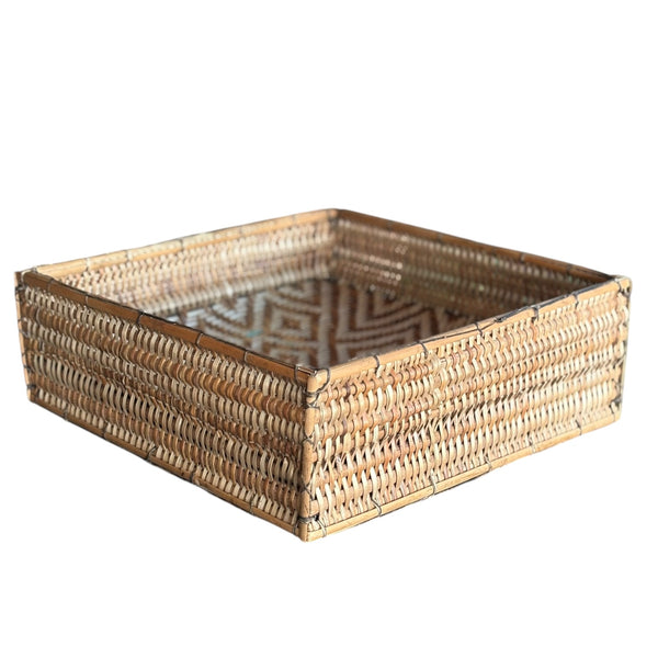 Cesta Quadrada do Povo Wajãpi