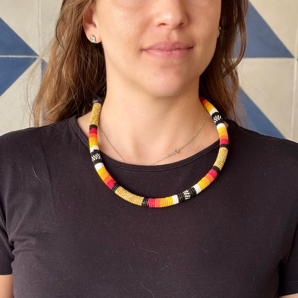 Colar Kamayurá – Arte Ancestral em Miçangas