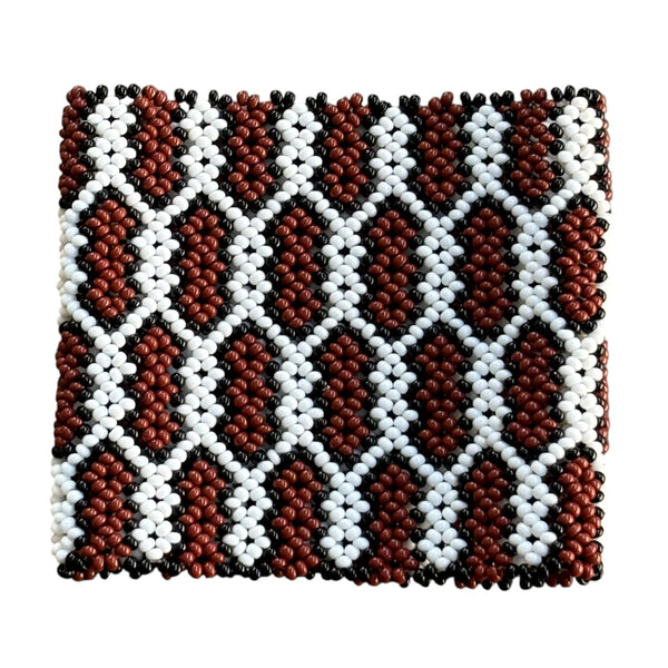 Pulseira Kamayurá – Arte Ancestral em Miçangas