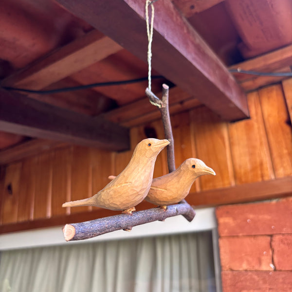 Mobile de Pássaros de Madeira