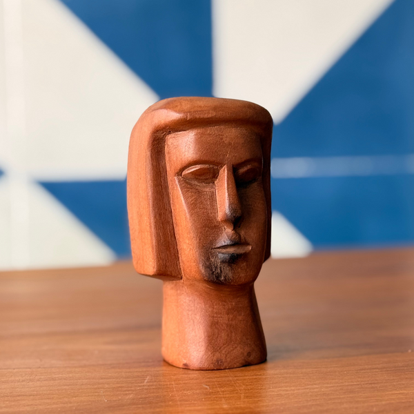 Escultura Mulher de Madeira (com avaria)
