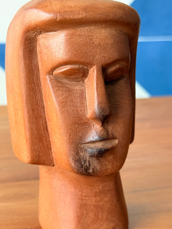 Escultura Mulher de Madeira (com avaria)