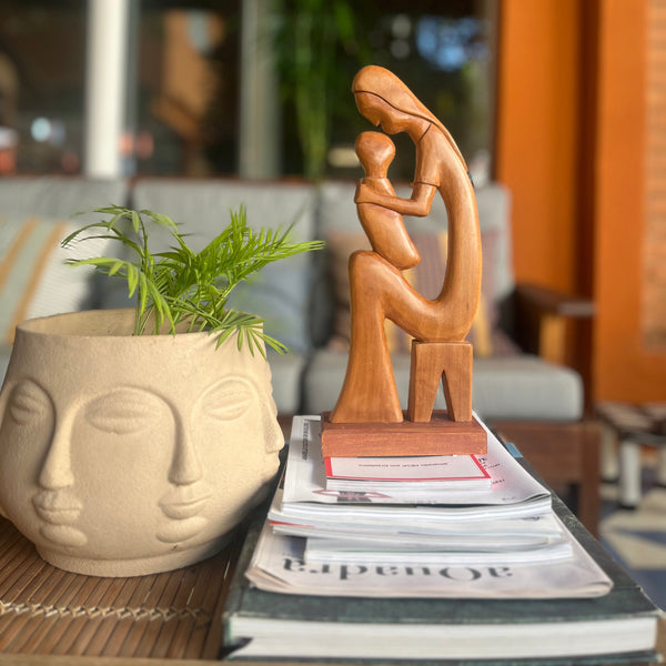 Escultura Amor de Mãe- Mestre Elias José