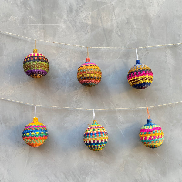 Conjunto: 6 Bolas Colombianas M