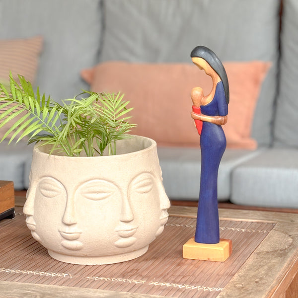 Escultura Amamentando- Mestre Elias José