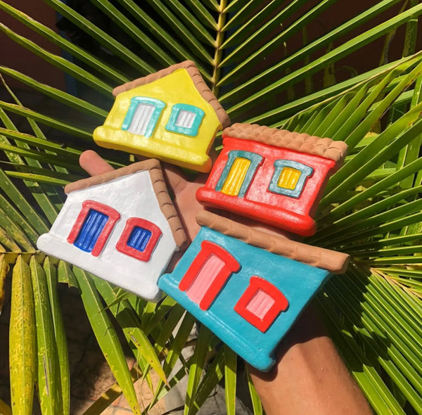 Casinha de Cerâmica M - Artesão Leno