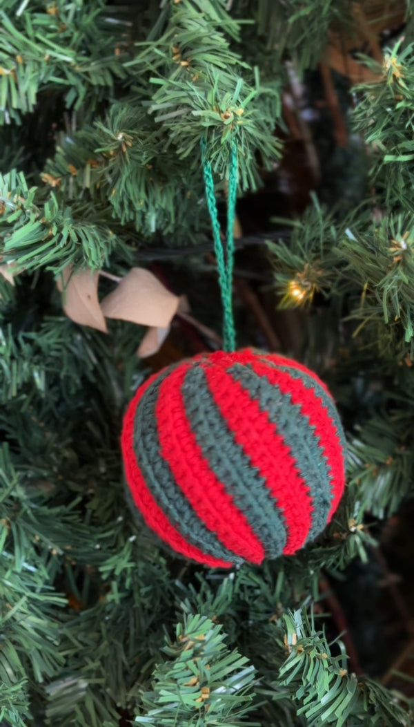 Conjunto 2 Bolas de Crochê P