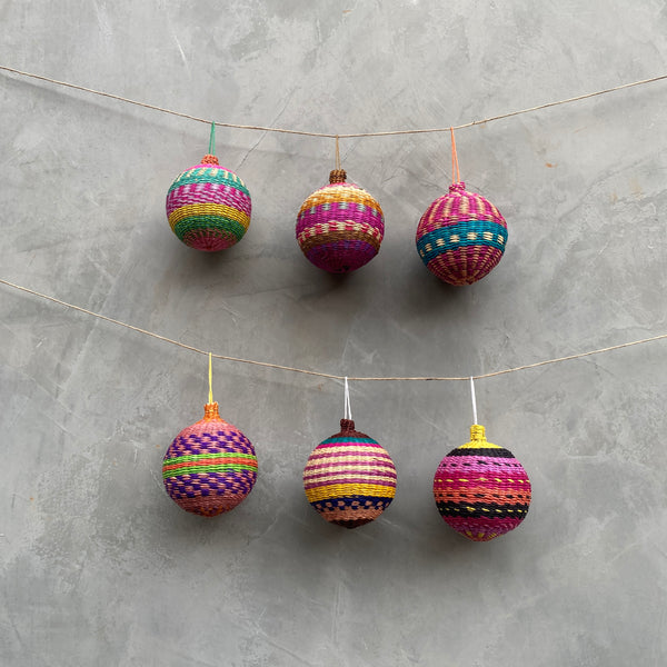 Conjunto: 6 Bolas Colombianas M