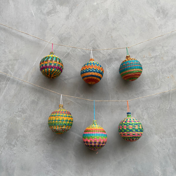 Conjunto: 6 Bolas Colombianas M