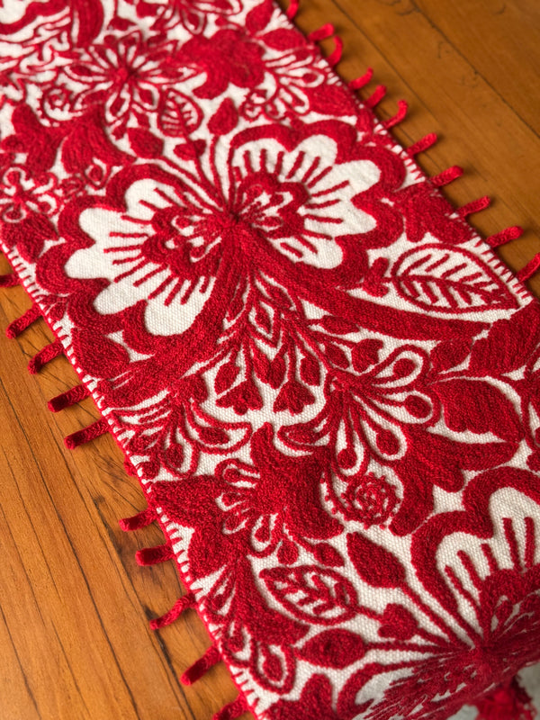 Caminho de Mesa Bordado Peruana