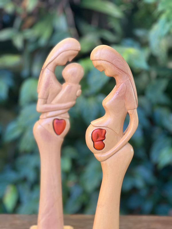 Escultura Beijo de Mãe com Bebê  - Mestre Elias José