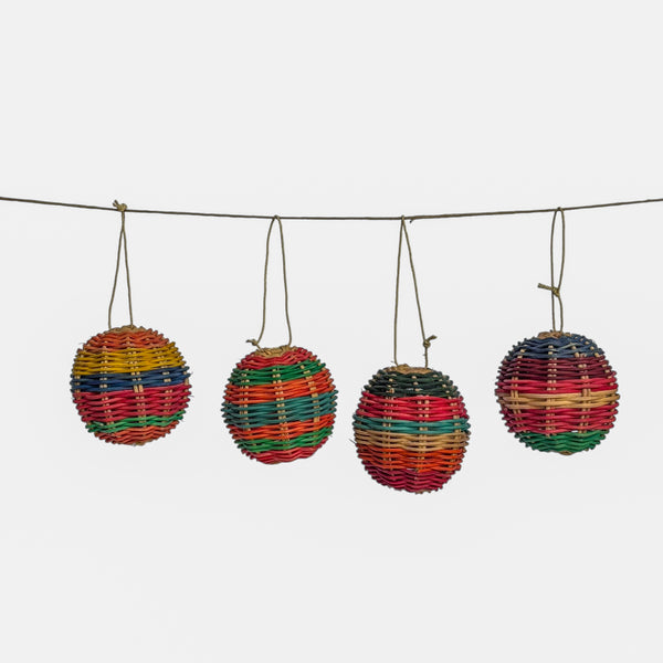 Conjunto de 4 Bolas de Natal Amazônicas