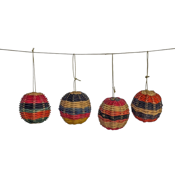 Conjunto de 4 Bolas de Natal Amazônicas