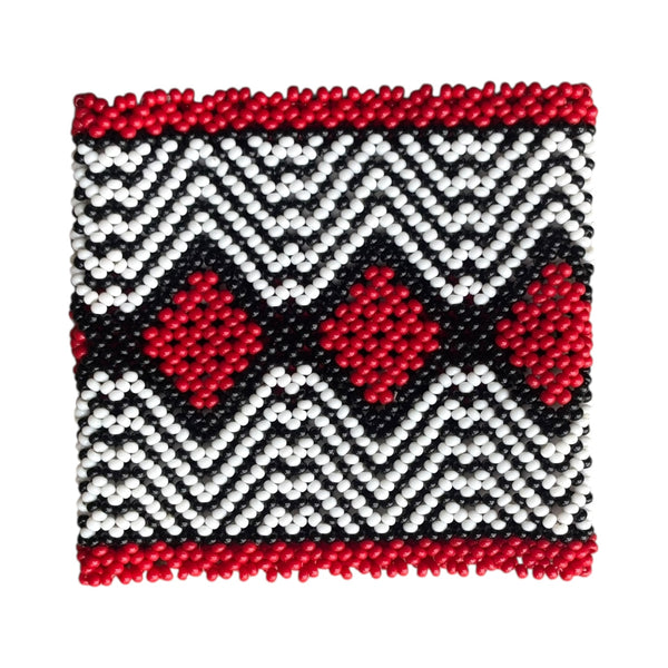 Pulseira Kamayurá – Arte Ancestral em Miçangas