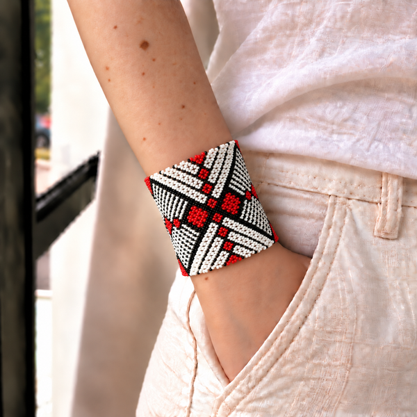 Pulseira Kamayurá – Arte Ancestral do Xingu