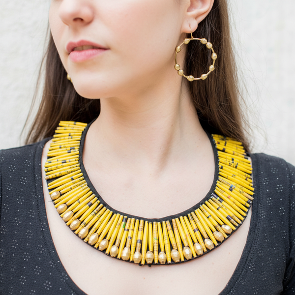 Colar Amarelo  -Beaded neckpiece