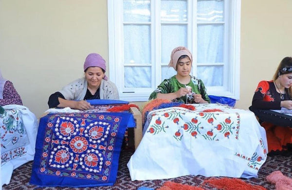 Tecido Bordado Suzani- Uzbequistão